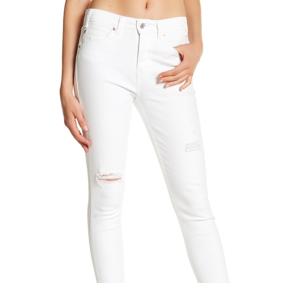 levi white ripped jeans